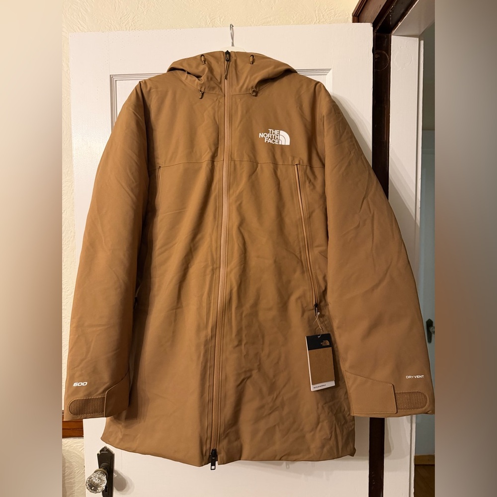 NWT The North Face MTN Range Down Parka | Men size Medium